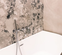 Люкс с видом на крепость и море в Марена