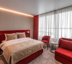 Улучшенный с креслом в Kravt Hotel Kazan Airport