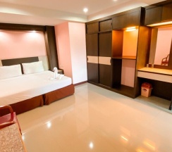 Трёхместный люкс в AA Pattaya Ville