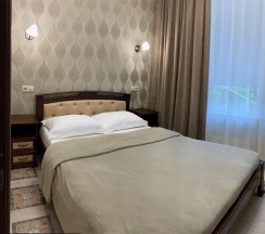 Номер комфорт с 1 двуспальной кроватью (с завтраком) в День и ночь
