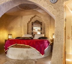 Двухместный люкс двуспальная кровать в Ottoman Cave Suites