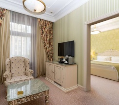 Люкс Представительский в Radisson Collection Москва