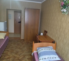 Номер эконом улучшенный с 3 односпальными кроватями в Космос