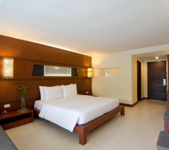 Двухместный номер Deluxe Jacuzzi двуспальная кровать в Sunshine Garden Resort