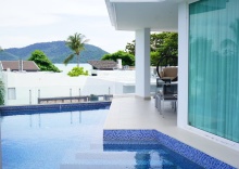 Люкс Pool Access с 2 комнатами в The Beachfront Hotel Phuket