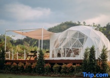 Тент с видом на сад в Oh La La Glamping Khaoyai