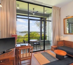 Двухместный номер Luxury с панорамным видом 2 отдельные кровати в Heritance Kandalama