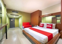 Номер Deluxe в OYO 75382 Chonburi Hotel