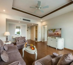 Двухместный люкс Executive с видом на океан (двуспальная кровать) в Vinpearl Resort & Spa Nha Trang Bay