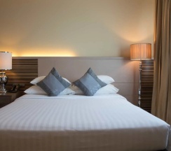 Трёхместный номер Premier North Tower в The Berkeley Hotel Pratunam