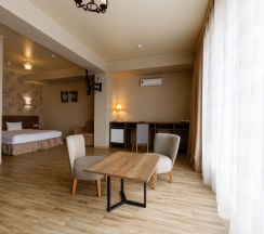 Джуниор Сюит Премиум в Central inn