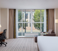 Номер Делюкс с кроватью размера «King-size» в Hilton Garden inn Kaluga