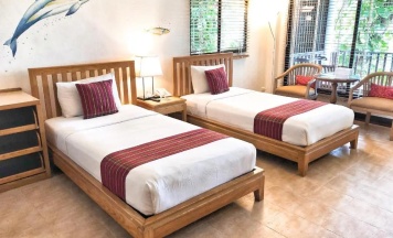 Двухместный номер с джакузи Deluxe 2 отдельные кровати в Birds and Bees Resort