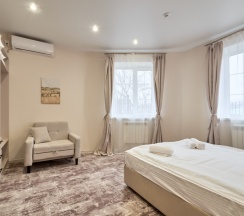Двухкомнатный номер люкс в Nogaev Hotel