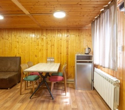 Семейный домик №4 в Allure Lodge