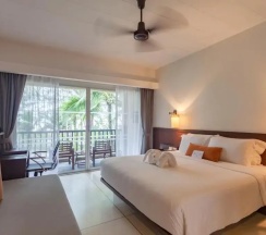 Номер Deluxe с видом на море в Southsea Khaolak Beach Resort