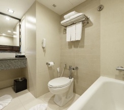 Двухместный семейный номер Standard 2 отдельные кровати в A-One Bangkok Hotel