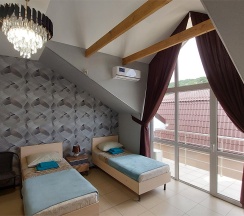 4-х местные Апартаменты 2-х комнатные в Розмарин