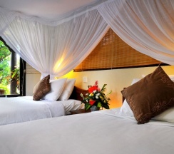 Бунгало Standard с балконом в Hidden Paradise Cottages