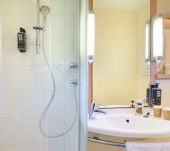 Двухместный номер Standard с красивым видом из окна двуспальная кровать в ibis Paris La Villette Cité des Sciences 19ème