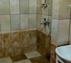 2-х местный Эконом в цоколе в Розмарин