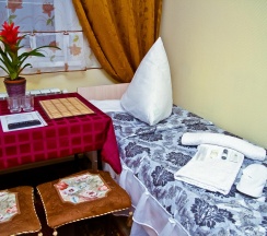 Номер комфорт с 4 односпальными кроватями в Home Hotel