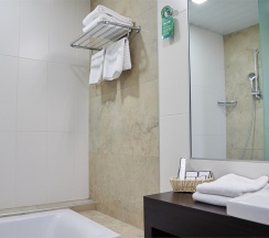 Suite "River Side" в The Bridge hotel