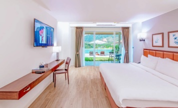 Двухместный номер Valley Superior с видом на сад двуспальная кровать в Katathong Golf Resort & Spa