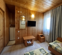 Двухместный номер с раздельными кроватями в Лорис