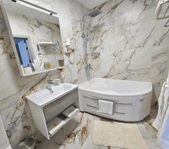 Делюкс в Петровский