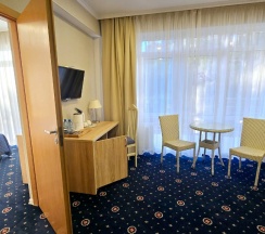 Стандартный семейный двухкомнатный номер с балконом в Бригантина