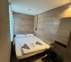 Номер комфорт с 1 двуспальной кроватью в Shelterz