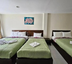 Семейный номер в Patong Moon Inn Guesthouse