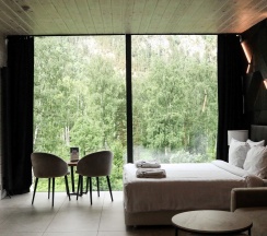 Вилла с панорамными окнами в Pinewood resort&SPA