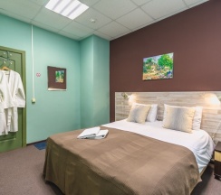 Номер с 1 двуспальной или 2 раздельными кроватями в Story Hostel