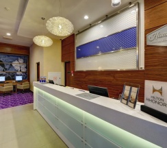 Номер стандарт с двумя односпальными кроватями в Hampton by Hilton
