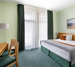 Стандартный номер с балконом в Tulip Inn 3*