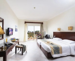 Двухместный номер Comfort Honeymoon двуспальная кровать в Three Corners Sunny Beach Resort