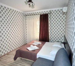 Двухместный номер Standard с балконом и с видом на горы двуспальная кровать в Тропики