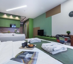 Апартаменты улучшенные с 1 двуспальной кроватью в Sky inn color
