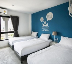 Трёхместный номер Standard в Yaks House Hostel