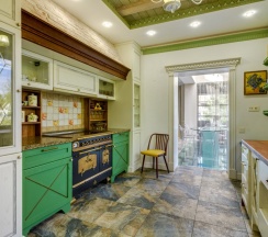 Коттедж с 6 комнатами в Cottage.Moscow