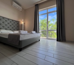 Улучшенный трехместный номер 2-3 этаж в Moon