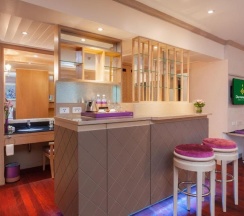 Люкс Jacuzzi Diamond в Diamond Cliff Resort & Spa, Patong Beach