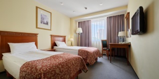 Москва: Отель Marins Park Hotel Москва Пражская
