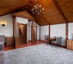 Номер Люкс двухуровневый корпус "Усадьба" в Горячие ключи