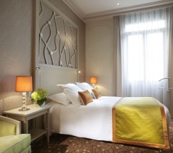 Двухместный номер Classic двуспальная кровать в Hotel Rochester Champs Elysees