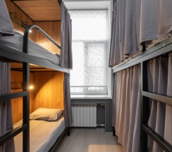 №6 Оранжевая (Капсула в 4х-местном общем номере с собственной душевой комнатой и санузлом) в Дип Слип