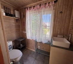 Коттедж с 3 комнатами в Vgostidom