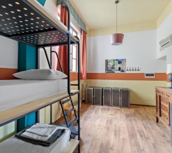 Кровать в общем номере в Ostello Bello Firenze